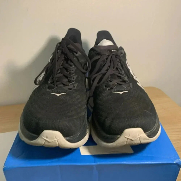 1525: Pro Fly-Black/White-US 11.5 Mens - Picture 2 of 4